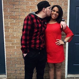 Meet your Posher, Noelle